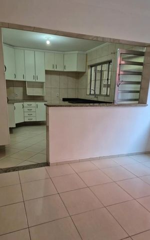 Casa à venda com 200m², 4 quartos e 2 vagasCozinha