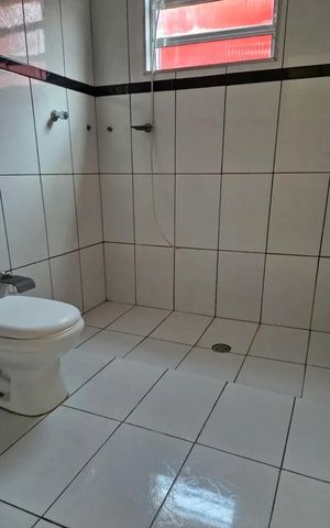 Casa à venda com 200m², 4 quartos e 2 vagasBanheiro