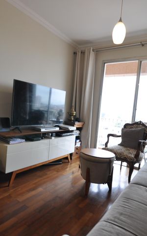 Apartamento à venda com 75m², 2 quartos e 1 vagaSala