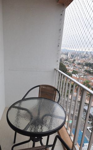 Apartamento à venda com 75m², 2 quartos e 1 vagaSacada da Sala