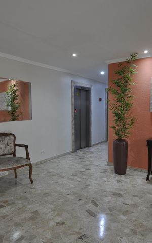 Apartamento à venda com 75m², 2 quartos e 1 vagaHall Social