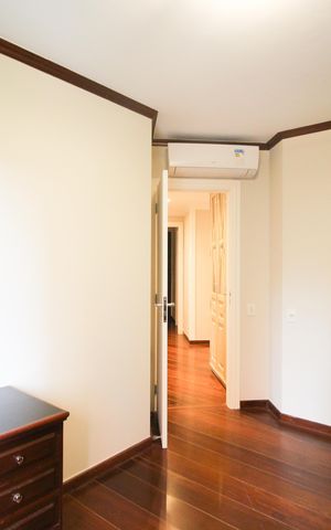 Apartamento para alugar com 190m², 4 quartos e 3 vagas Apartamento para alugar com 190m², 4 quartos e 3 vagasQuarto