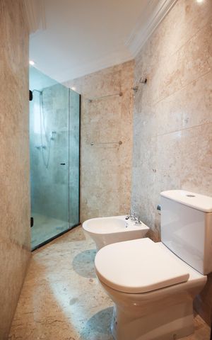 Apartamento para alugar com 190m², 4 quartos e 3 vagas Apartamento para alugar com 190m², 4 quartos e 3 vagasBanheiro da Suíte 3