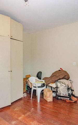 Casa à venda com 300m², 4 quartos e 3 vagas Casa à venda com 300m², 4 quartos e 3 vagasQuarto