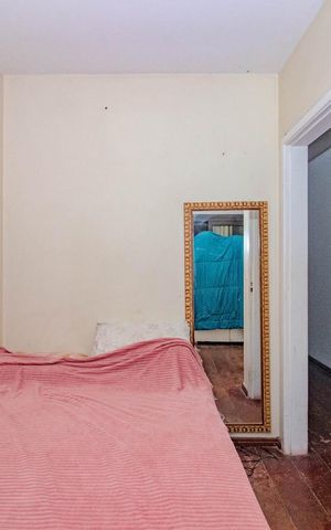 Casa à venda com 300m², 4 quartos e 3 vagas Casa à venda com 300m², 4 quartos e 3 vagasQuarto
