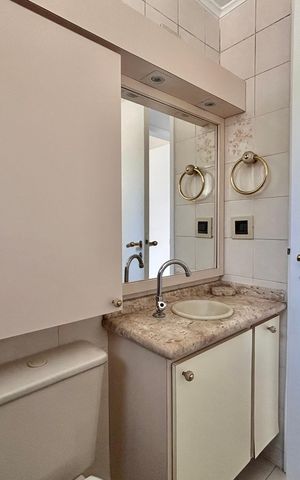 Apartamento para alugar com 55m², 2 quartos e 1 vaga Apartamento para alugar com 55m², 2 quartos e 1 vagaBanheiro