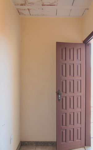 Casa à venda com 280m², 4 quartos e 4 vagasQuarto de Serviço