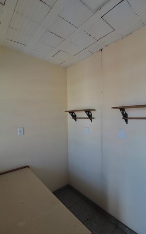 Casa à venda com 280m², 4 quartos e 4 vagasQuarto de Serviço