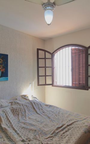 Casa à venda com 280m², 4 quartos e 4 vagasSuite