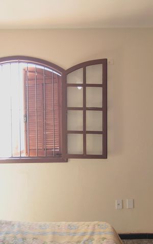 Casa à venda com 280m², 4 quartos e 4 vagasSuite
