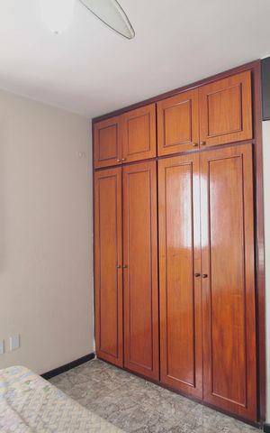 Casa à venda com 280m², 4 quartos e 4 vagasSuite