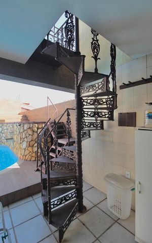 Casa à venda com 280m², 4 quartos e 4 vagasÁrea de Serviço