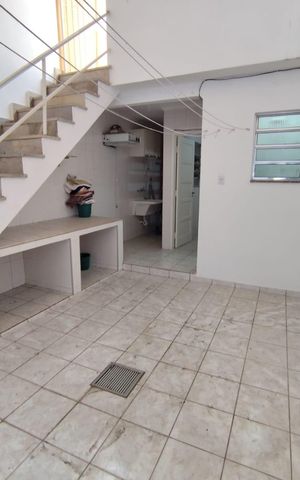 Casa à venda com 130m², 2 quartos e 1 vaga
