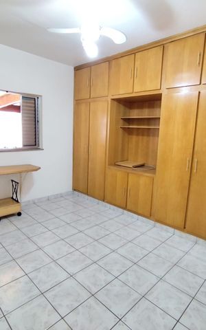 Casa à venda com 130m², 2 quartos e 1 vaga
