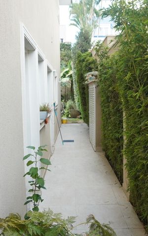 Casa de condomínio para alugar com 430m², 5 quartos e 4 vagasÁrea Externa