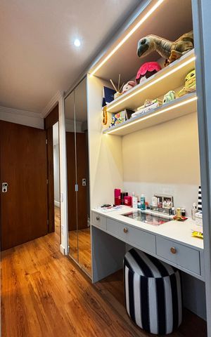 Apartamento para alugar com 320m², 4 quartos e 4 vagas Apartamento para alugar com 320m², 4 quartos e 4 vagasSuíte 3