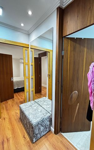 Apartamento para alugar com 320m², 4 quartos e 4 vagas Apartamento para alugar com 320m², 4 quartos e 4 vagasCloset da Suíte 2