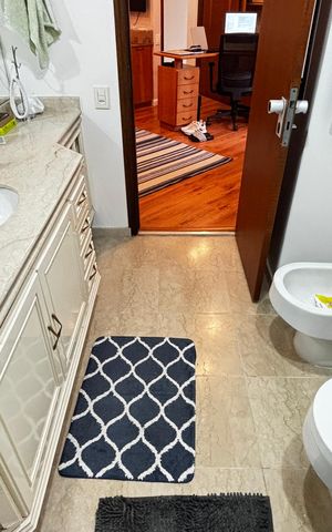 Apartamento para alugar com 320m², 4 quartos e 4 vagas Apartamento para alugar com 320m², 4 quartos e 4 vagasBanheiro da Suíte 1
