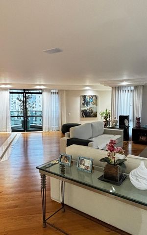 Apartamento para alugar com 320m², 4 quartos e 4 vagas Apartamento para alugar com 320m², 4 quartos e 4 vagasSala - Sala de Jantar
