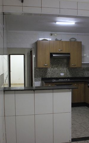 Casa para alugar com 190m², 3 quartos e 2 vagasCozinha 