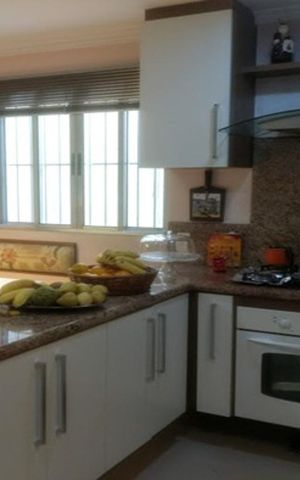 Casa à venda com 150m², 3 quartos e 2 vagas Casa à venda com 150m², 3 quartos e 2 vagasCozinha
