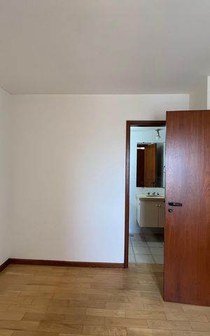 Apartamento para alugar com 126m², 3 quartos e 3 vagas Apartamento para alugar com 126m², 3 quartos e 3 vagasQuarto 2