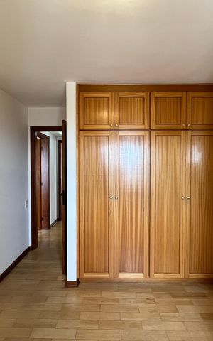 Apartamento para alugar com 126m², 3 quartos e 3 vagas Apartamento para alugar com 126m², 3 quartos e 3 vagasQuarto 3