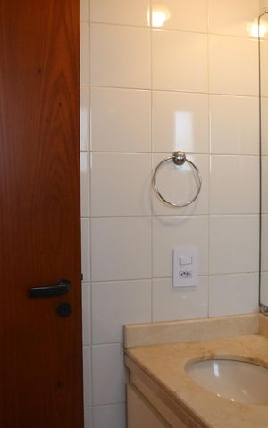 Apartamento para alugar com 126m², 3 quartos e 3 vagasBanheiro 1