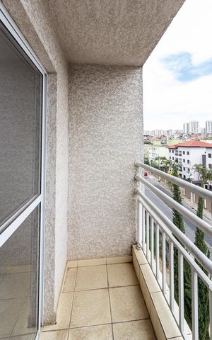 Apartamento à venda com 65m², 2 quartos e 2 vagasVaranda da sala