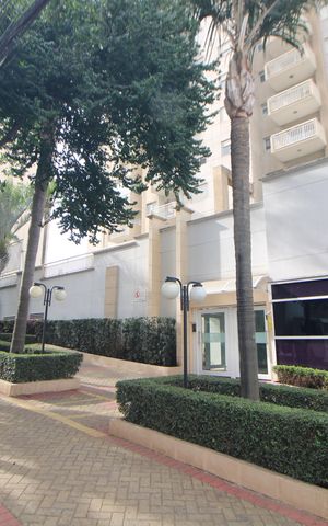 Apartamento para alugar com 64m², 3 quartos e 2 vagasFachada
