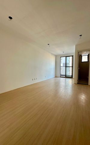 Apartamento à venda com 31m², 1 quarto e sem vaga Apartamento à venda com 31m², 1 quarto e sem vagaSala/Quarto