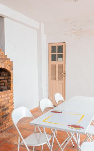 Casa à venda com 350m², 7 quartos e 5 vagas Casa à venda com 350m², 7 quartos e 5 vagasÁrea externa