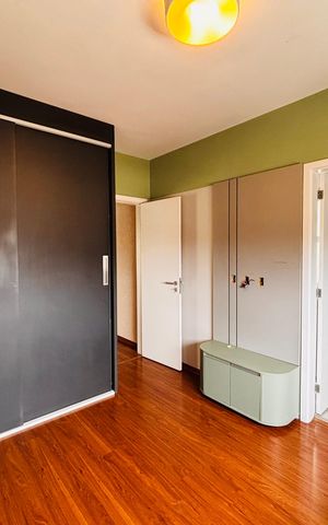 Apartamento à venda com 243m², 4 quartos e 3 vagas Apartamento à venda com 243m², 4 quartos e 3 vagasSuíte 2