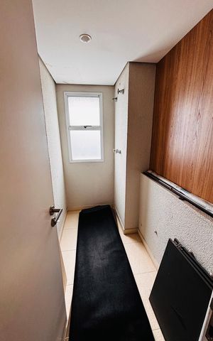 Apartamento à venda com 243m², 4 quartos e 3 vagas Apartamento à venda com 243m², 4 quartos e 3 vagasÁrea de Serviço