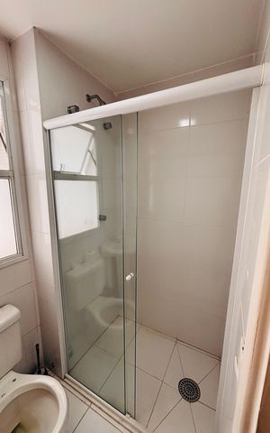 Apartamento à venda com 243m², 4 quartos e 3 vagas Apartamento à venda com 243m², 4 quartos e 3 vagasBanheiro lavanderia