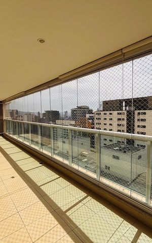 Apartamento à venda com 243m², 4 quartos e 3 vagas Apartamento à venda com 243m², 4 quartos e 3 vagasSacada