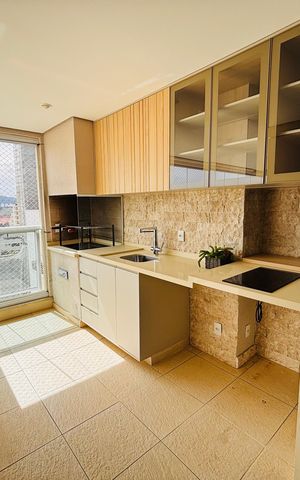 Apartamento à venda com 243m², 4 quartos e 3 vagas Apartamento à venda com 243m², 4 quartos e 3 vagasChurrasqueira