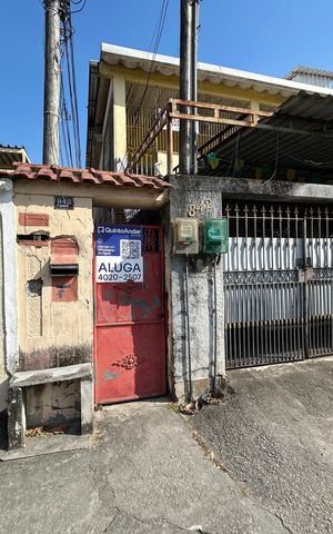 Casa para alugar com 75m², 2 quartos e sem vagaFachada + placa