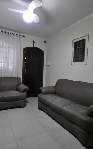 Casa à venda com 101m², 2 quartos e 1 vagaSala