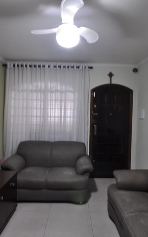 Casa à venda com 101m², 2 quartos e 1 vagaSala