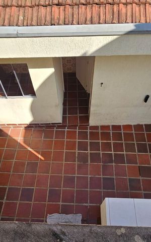 Casa à venda com 155m², 4 quartos e 3 vagas Casa à venda com 155m², 4 quartos e 3 vagasQuintal