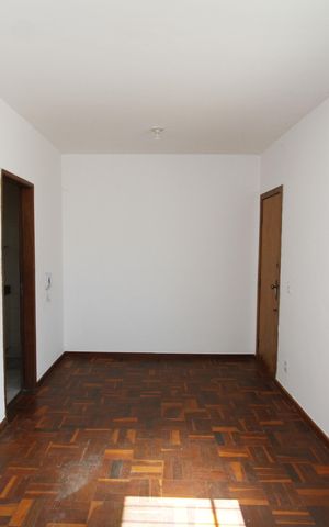 Apartamento para alugar com 69m², 3 quartos e 1 vagaSala