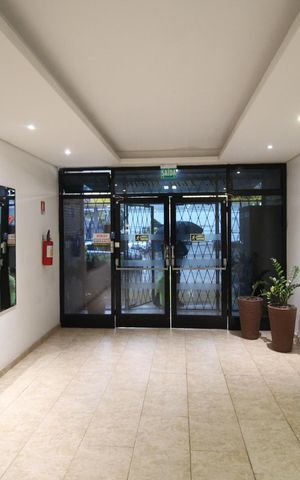 Apartamento à venda com 95m², 3 quartos e sem vagaÁrea comum