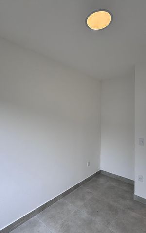 Casa de condomínio à venda com 100m², 3 quartos e 2 vagas Casa de condomínio à venda com 100m², 3 quartos e 2 vagasQuarto 2