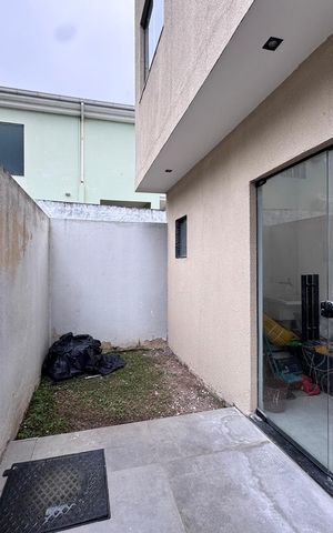Casa de condomínio à venda com 100m², 3 quartos e 2 vagas Casa de condomínio à venda com 100m², 3 quartos e 2 vagasÁrea externa