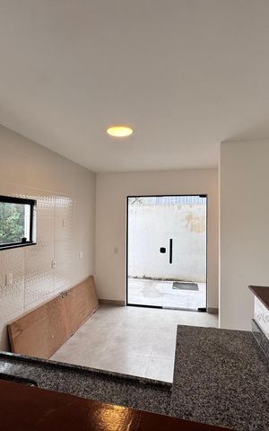 Casa de condomínio à venda com 100m², 3 quartos e 2 vagas Casa de condomínio à venda com 100m², 3 quartos e 2 vagasCozinha e Área de Serviço