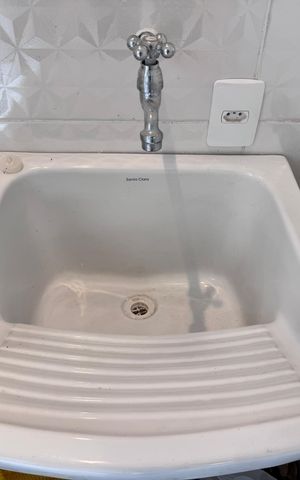 Casa de condomínio à venda com 100m², 3 quartos e 2 vagas Casa de condomínio à venda com 100m², 3 quartos e 2 vagasCozinha e Área de Serviço