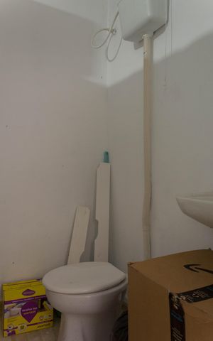Casa à venda com 125m², 4 quartos e 1 vaga Casa à venda com 125m², 4 quartos e 1 vagaBanheiro de Serviço