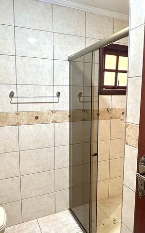 Casa para alugar com 183m², 3 quartos e 4 vagasBanheiro 1