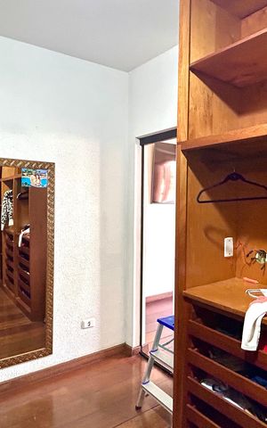 Casa para alugar com 183m², 3 quartos e 4 vagasCloset da suíte